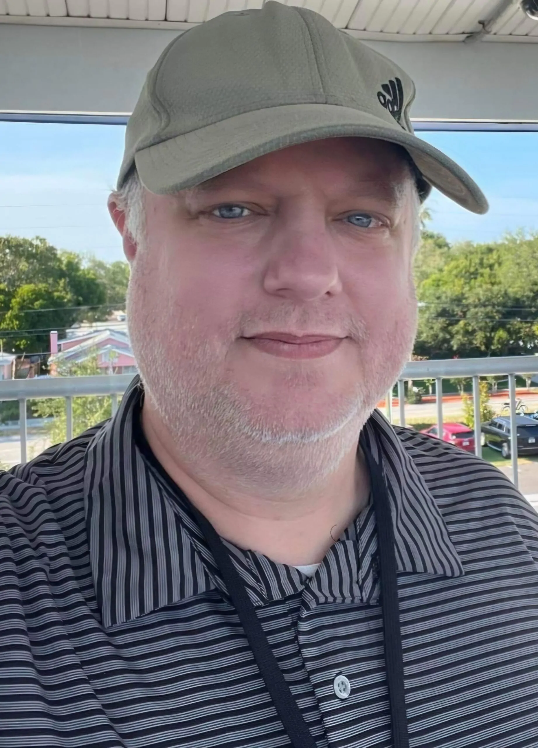 carney scaled Contact